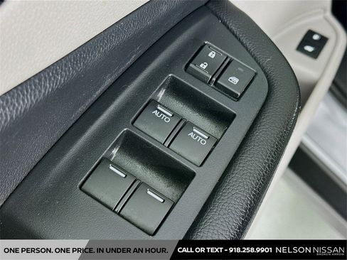 Used 2021 Honda Pilot Touring image 18