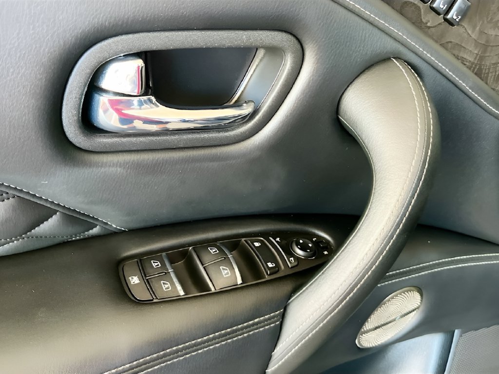 Used 2022 INFINITI QX80 Luxe RWD image 18