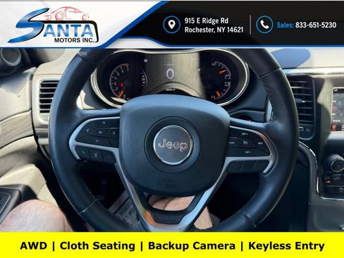 Used 2019 Jeep Grand Cherokee Laredo AWD/4WD image 7