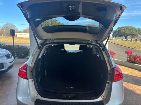 Used 2012 Nissan Rogue SV w/ Premium Pkg image 21
