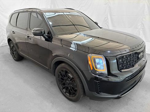 Used 2021 Kia Telluride EX w/ EX Premium Package AWD/4WD image 8