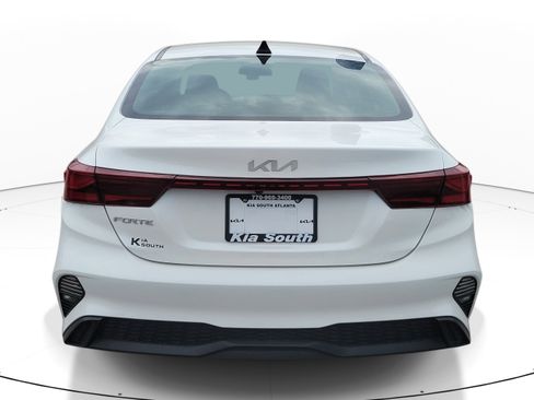 Used 2024 Kia Forte LXS FWD image 5