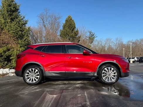 Used 2023 Chevrolet Blazer Premier w/ Enhanced Convenience Package image 9