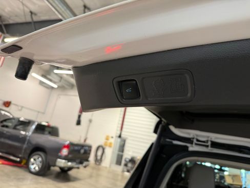 Used 2018 Ford Expedition Max Limited w/ Equipment Group 301A AWD/4WD image 28
