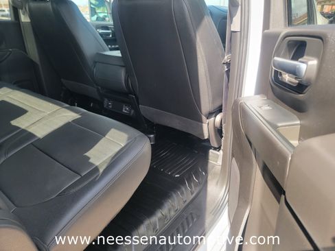 Used 2023 Chevrolet Silverado 2500 W/T w/ WT Convenience Package image 11