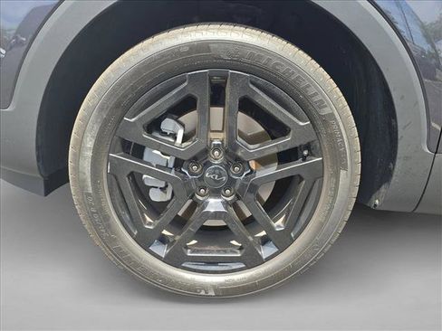 Used 2025 Kia Telluride EX X-Line AWD/4WD image 21