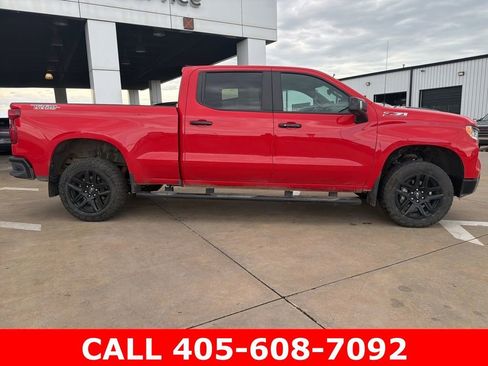 Used 2024 Chevrolet Silverado 1500 LT Trail Boss w/ LT Trail Boss Premium Package AWD/4WD image 2