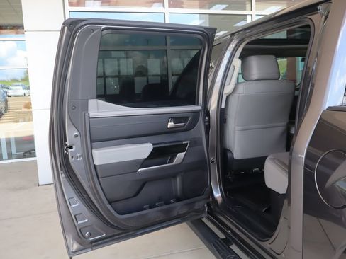 Used 2022 Toyota Tundra Limited AWD/4WD image 32