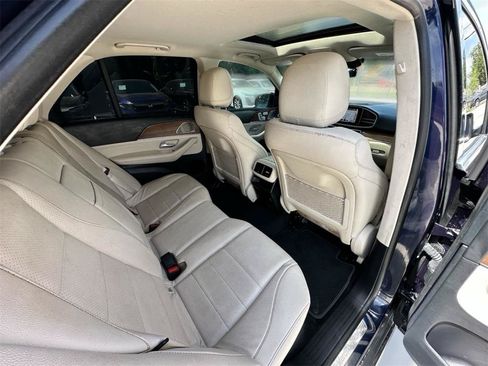 Used 2022 Mercedes-Benz GLE 450 4MATIC w/ Premium Package image 30