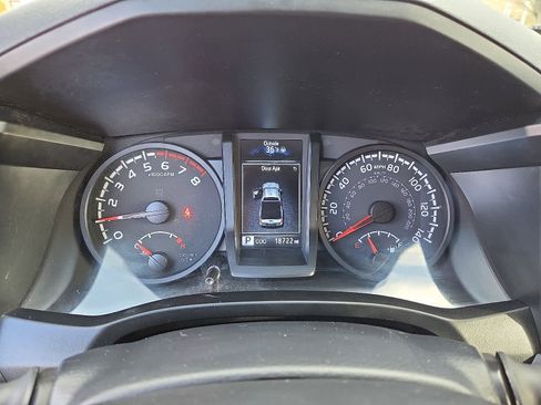 Certified 2023 Toyota Tacoma SR image 21