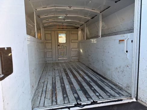 Used 2021 Ford E-350 and Econoline 350 Super Duty w/ Power Windows & Locks Group image 12