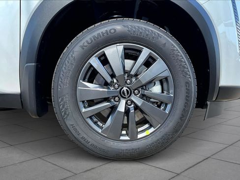 New 2026 Nissan Pathfinder SV w/ Cargo Package AWD/4WD image 12
