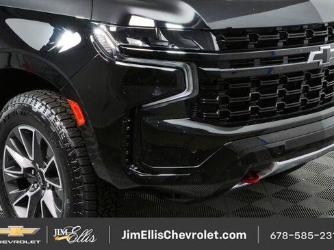 Used 2024 Chevrolet Tahoe Z71 w/ Luxury Package AWD/4WD image 33