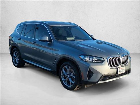 Used 2023 BMW X3 sDrive30i w/ Premium Package RWD image 3