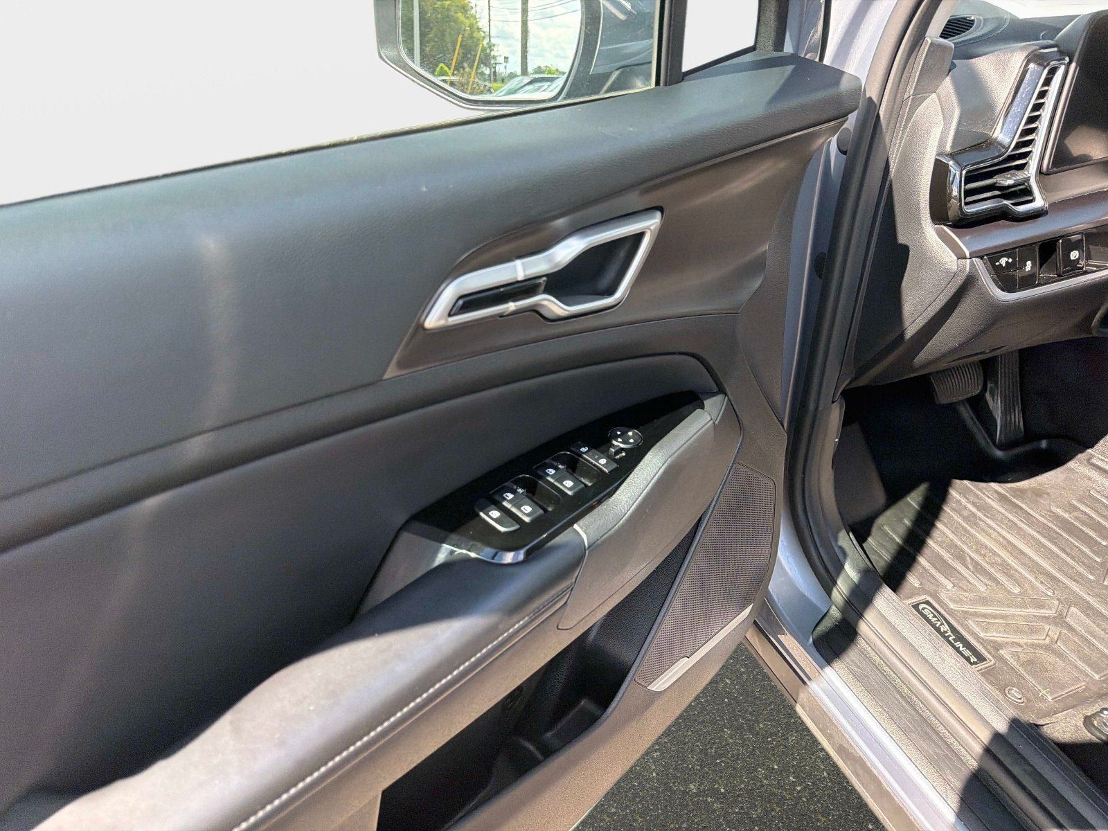 Used 2023 Kia Sportage EX FWD image 19