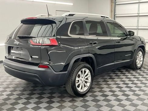 Used 2019 Jeep Cherokee Latitude w/ Popular Appearance Group FWD image 23