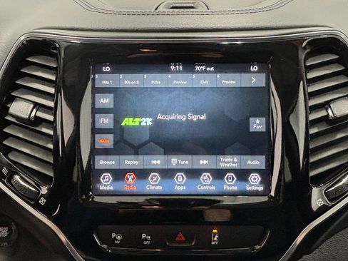 Used 2021 Jeep Cherokee Limited AWD/4WD image 16