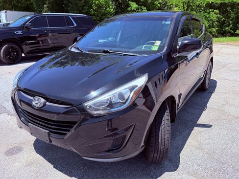 Used 2015 Hyundai Tucson GLS w/ Option Group 02 FWD image 1