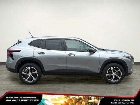 Used 2024 Chevrolet Trax RS w/ Driver Confidence Package FWD image 7