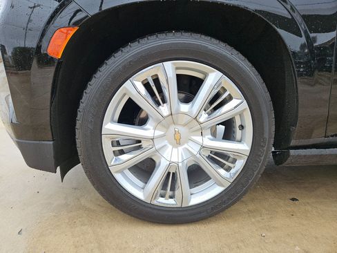 Certified 2022 Chevrolet Tahoe High Country AWD/4WD image 31