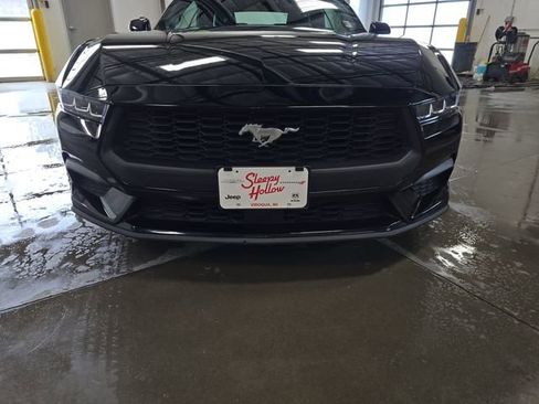 Used 2024 Ford Mustang Premium image 15