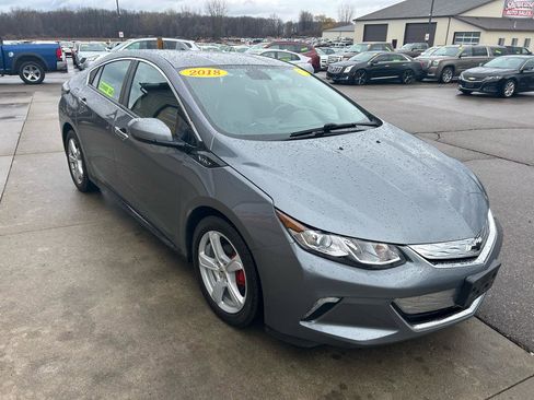 Used 2018 Chevrolet Volt LT w/ Comfort Package image 3