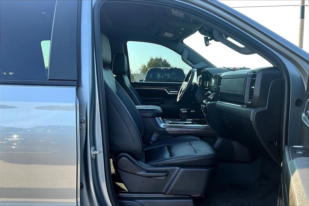 Used 2024 Chevrolet Silverado 1500 RST w/ True North Edition Plus AWD/4WD image 7