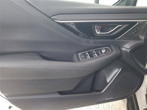 Used 2023 Subaru Outback Limited image 18