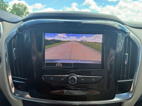 Used 2023 Chevrolet Traverse LS w/ Safety Package FWD image 39
