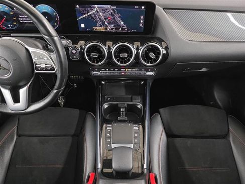 Used 2022 Mercedes-Benz GLA 250 4MATIC w/ AMG Line image 11