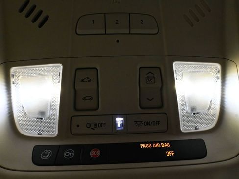 Used 2018 Cadillac XT5 Premium Luxury image 39