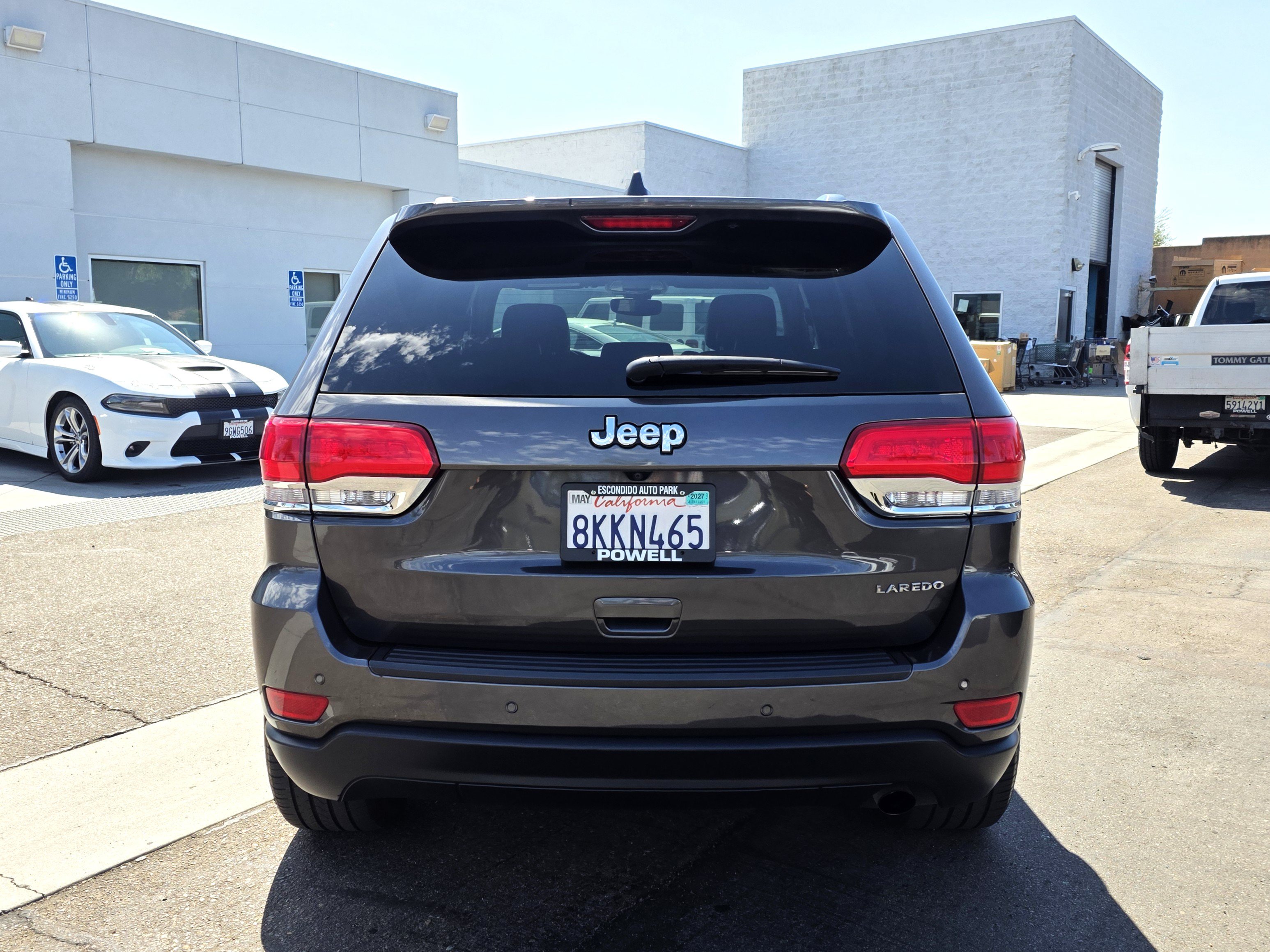 Certified 2019 Jeep Grand Cherokee Laredo w/ Laredo X Package RWD image 4