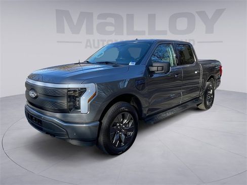 Used 2024 Ford F150 Lightning Flash w/ Max Trailer Tow Package image 7