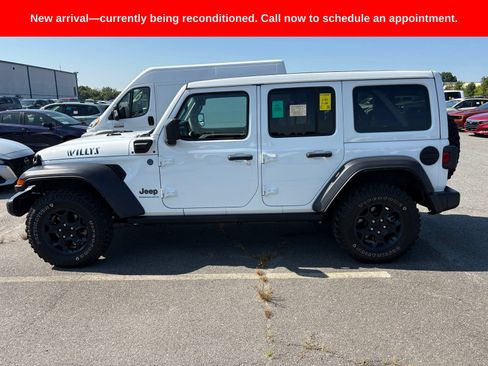 Used 2023 Jeep Wrangler Unlimited w/ Sun & Screen Package AWD/4WD image 6