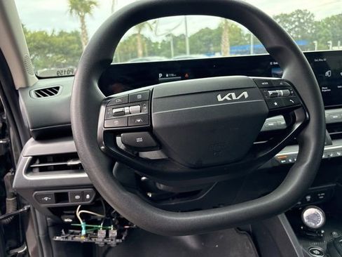 Certified 2025 Kia K4 FWD image 12
