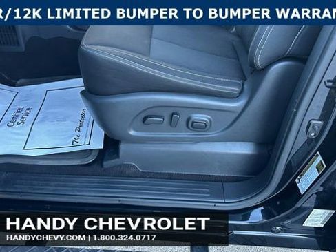 Used 2019 Nissan Titan SV w/ SV Convenience Package image 20