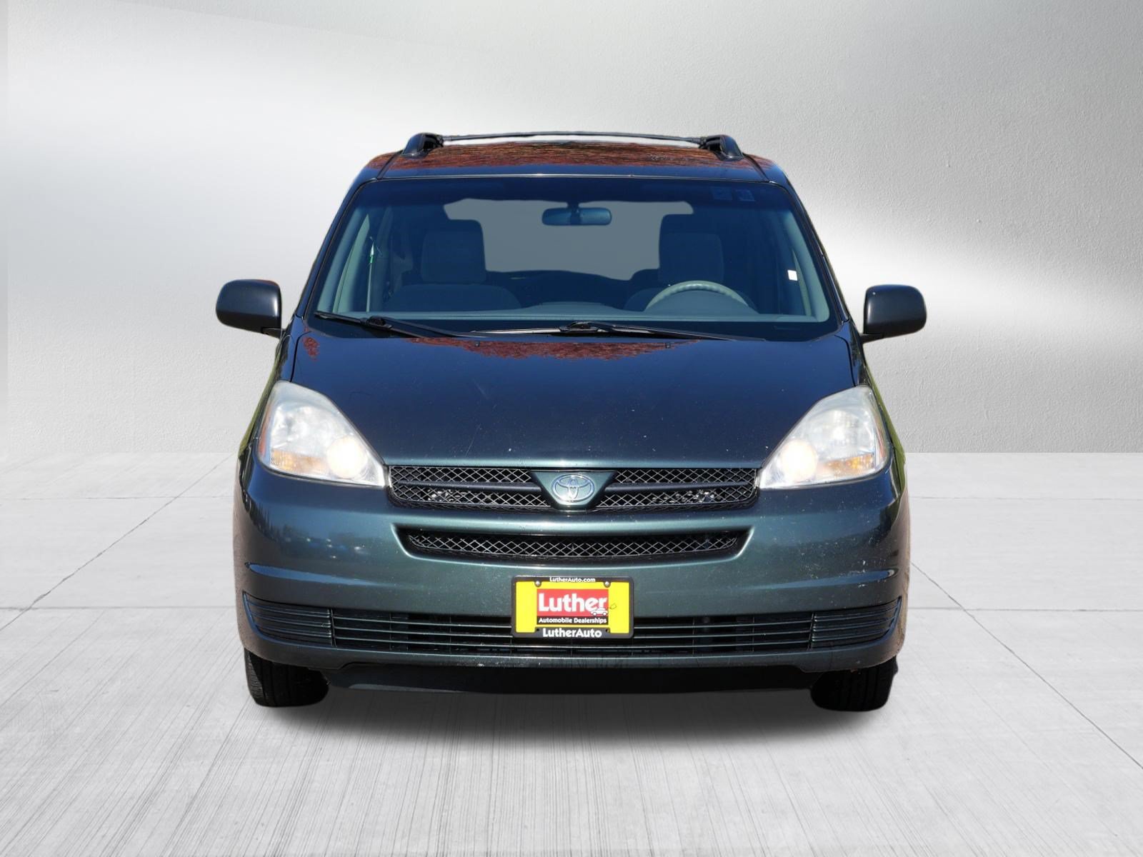 Used 2005 Toyota Sienna CE FWD image 2