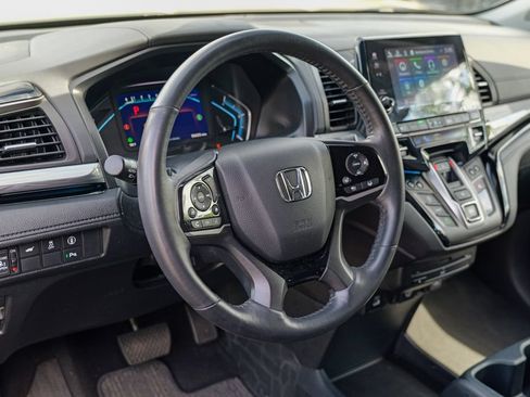 Used 2023 Honda Odyssey Elite image 19