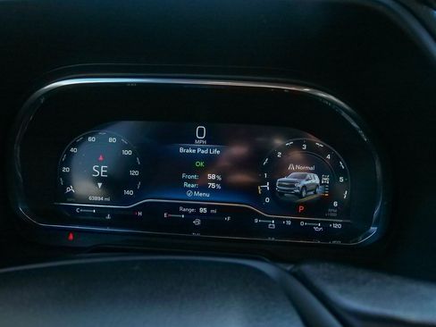 Used 2022 Chevrolet Tahoe Z71 w/ Z71 Off-Road Package image 23