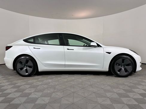Used 2021 Tesla Model 3 Standard Range Plus image 27