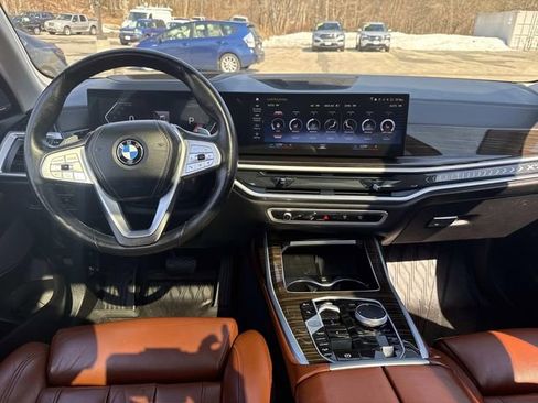 Used 2023 BMW X7 xDrive40i AWD/4WD image 18