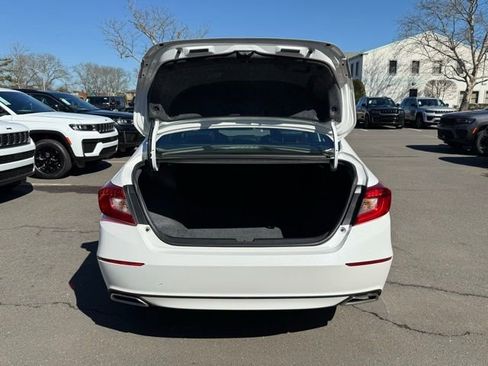 Used 2019 Honda Accord Sport image 9