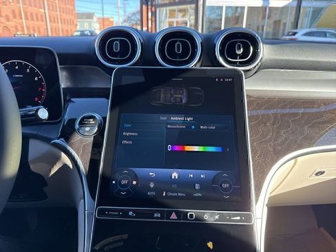 Certified 2026 Mercedes-Benz GLC 300 4MATIC image 32