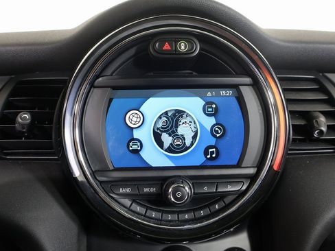 Used 2020 MINI Cooper 2-Door Hardtop w/ Storage Package image 6