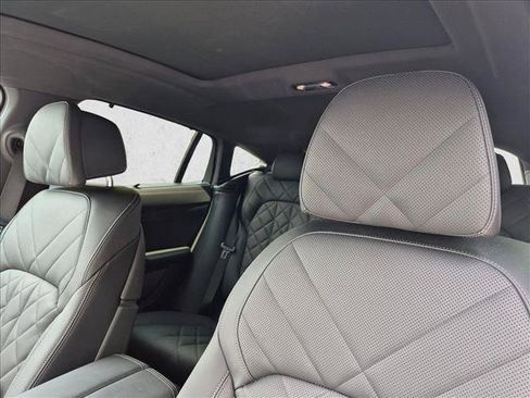 Used 2025 BMW X6 M60i AWD/4WD image 5