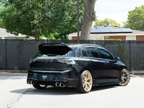 Used 2024 Volkswagen Golf R AWD/4WD image 10