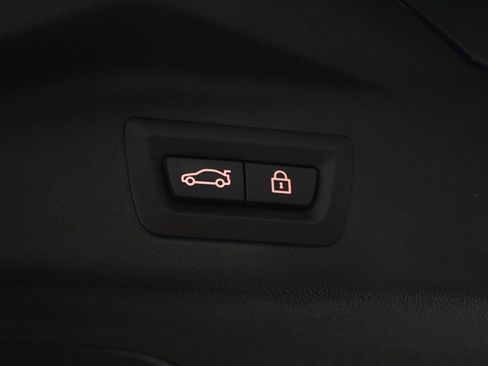 Certified 2023 BMW X7 xDrive40i w/ Executive Package image 41