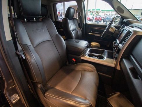 Used 2016 RAM 1500 Laramie w/ Convenience Group image 18