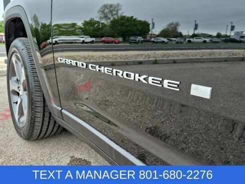 New 2026 Jeep Grand Cherokee L Limited w/ Luxury Tech Group II AWD/4WD image 6