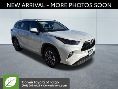 Used 2022 Toyota Highlander XLE